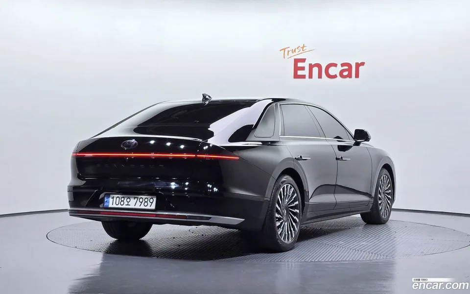 Hyundai Grandeur 2.5 2WD 2023 — миниатюра 2