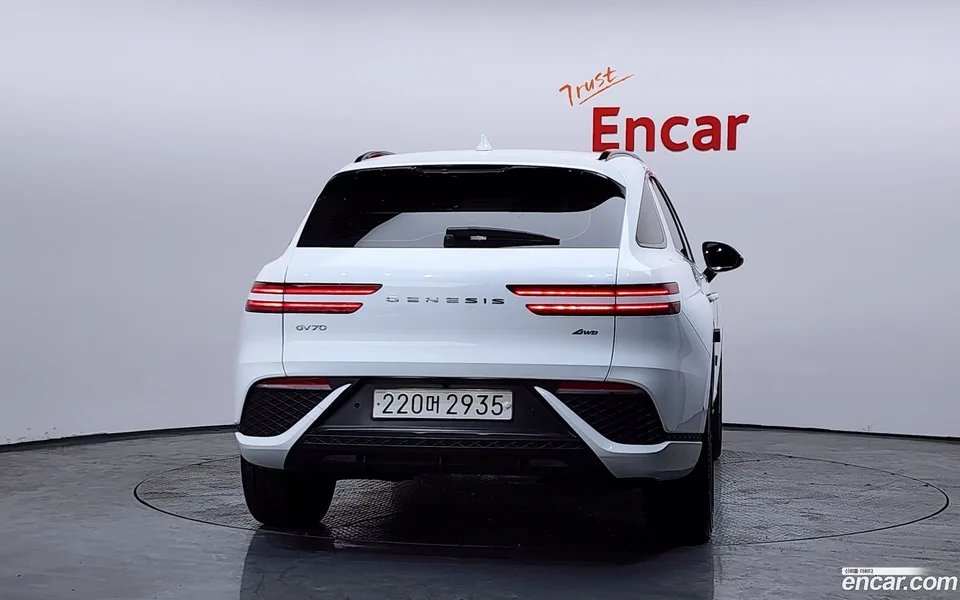 Genesis GV70 2.2 AWD 2022 — миниатюра 4