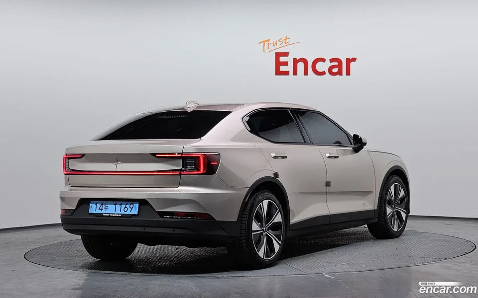 Polestar Polestar 2 2023 — миниатюра 2