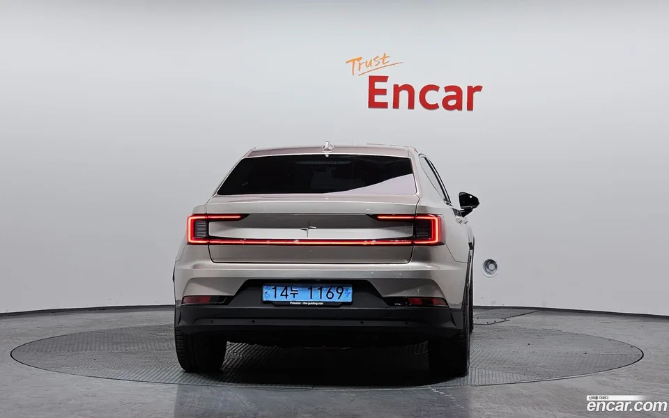 Polestar Polestar 2 2023 — миниатюра 4