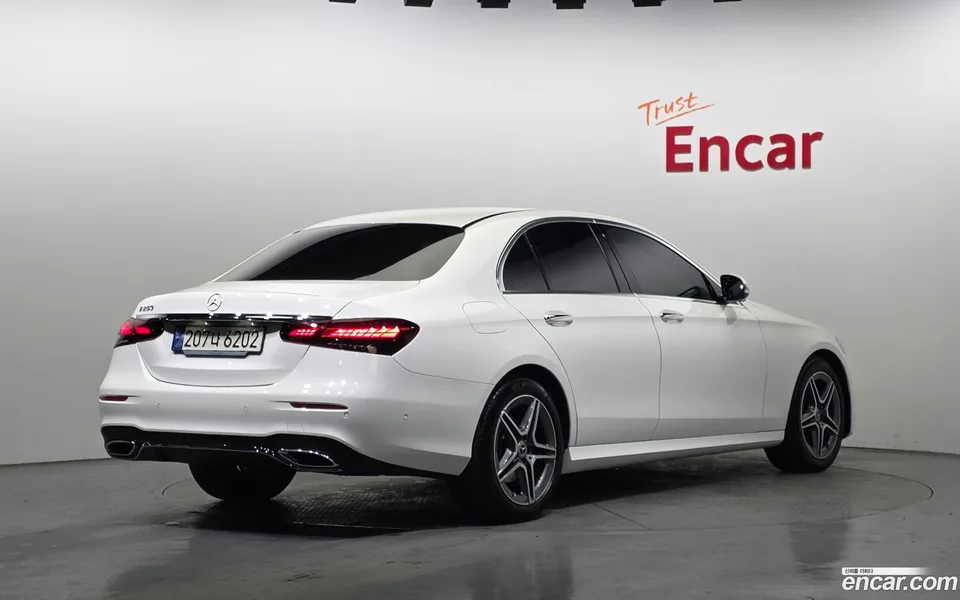 Mercedes-Benz E-Class E250 AMG Line 2023 — миниатюра 2