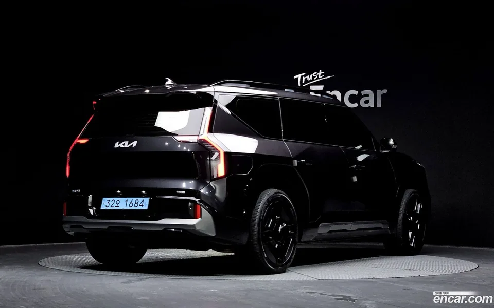 Kia EV9 4WD 2024 — миниатюра 2