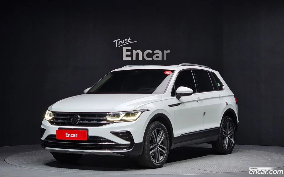 Volkswagen Tiguan 2.0 TDI 4 2023 — фото 1, купить с доставкой в Москву