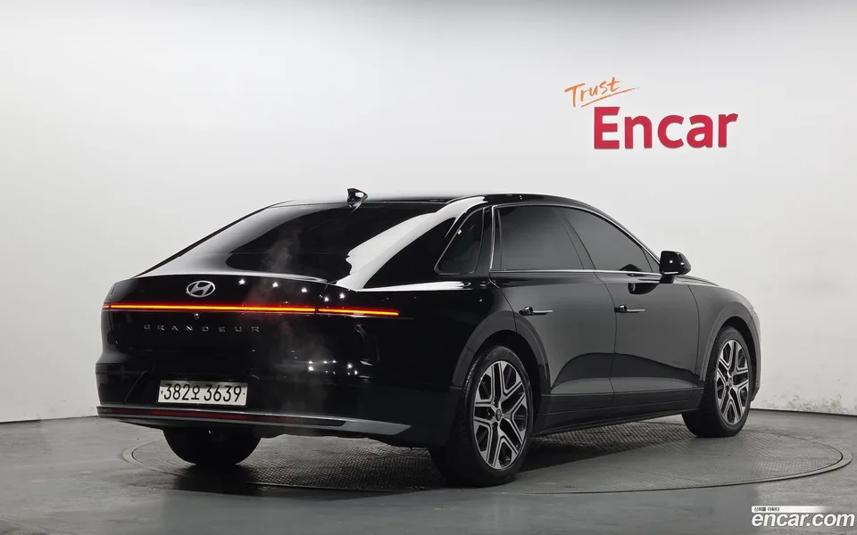 Hyundai Grandeur 3.5 4WD 2023 — миниатюра 2
