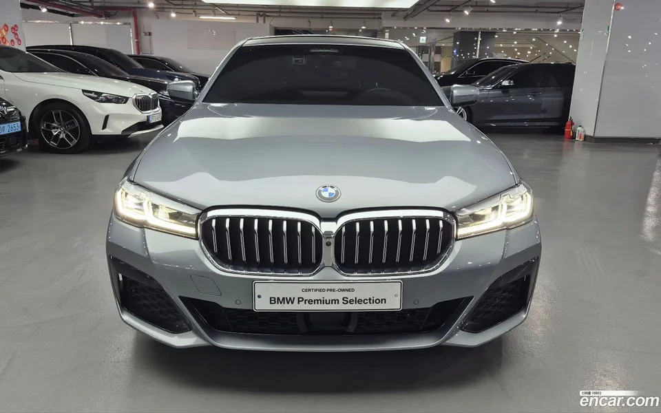 BMW 5 Series 520i M 2023 — миниатюра 2