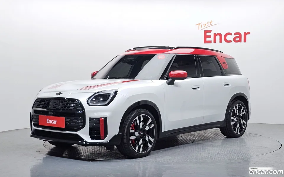 MINI Cooper S Countryman ALL4 JCW 2024 — фото 1, купить с доставкой в Москву