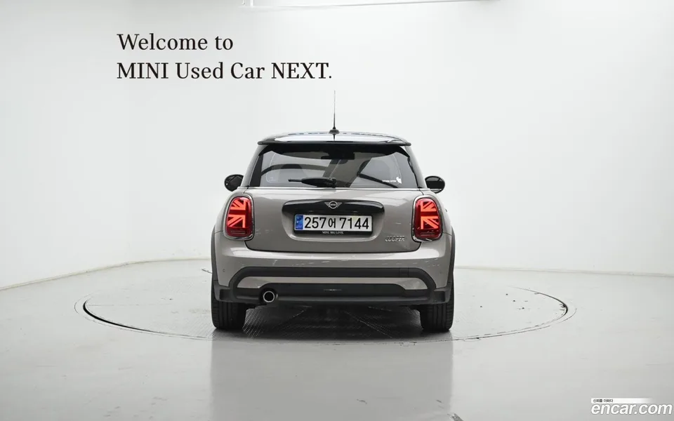 MINI Cooper 2023 — миниатюра 4