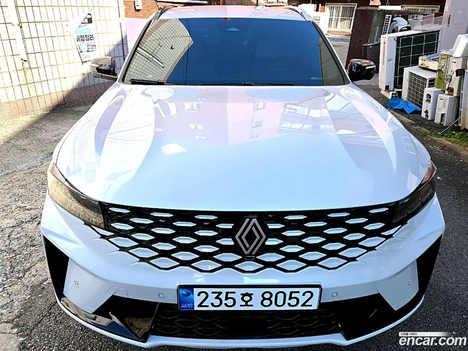 Renault Samsung Grand Koleos 1.5 E-TECH 2WD 2025 — фото 1, купить с доставкой в Москву