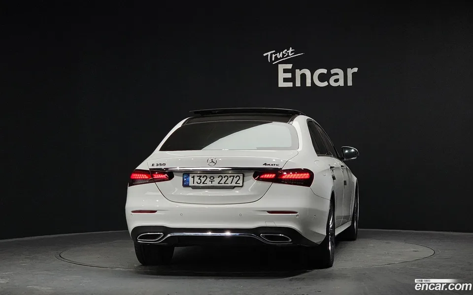Mercedes-Benz E-Class E350 4MATIC AMG Line 2022 — миниатюра 2