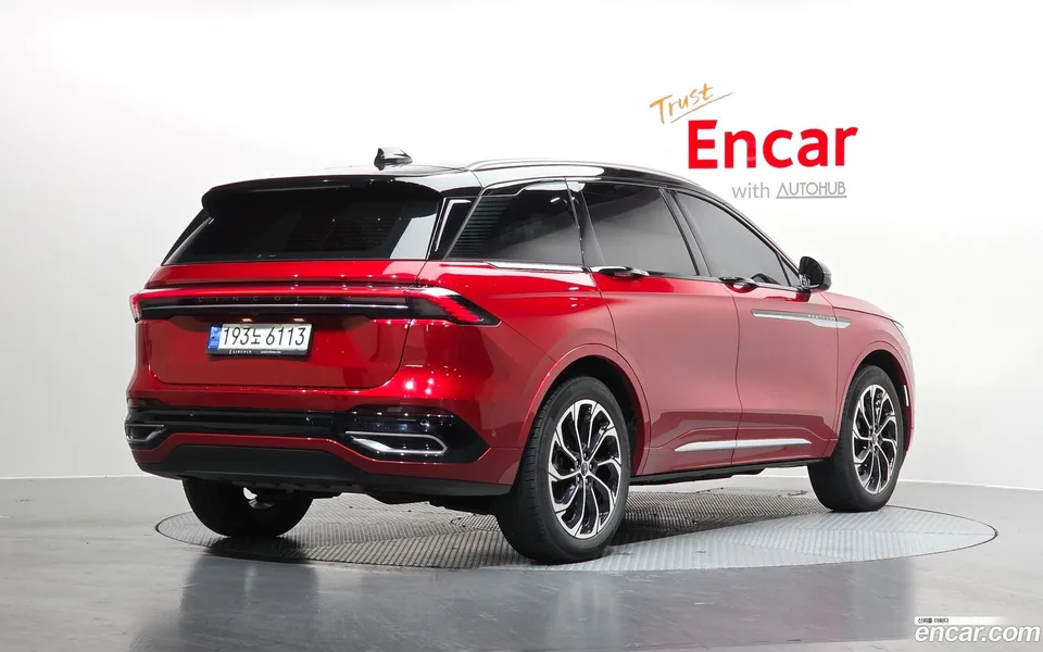 Lincoln Nautilus 2.0 AWD 2024 — миниатюра 2