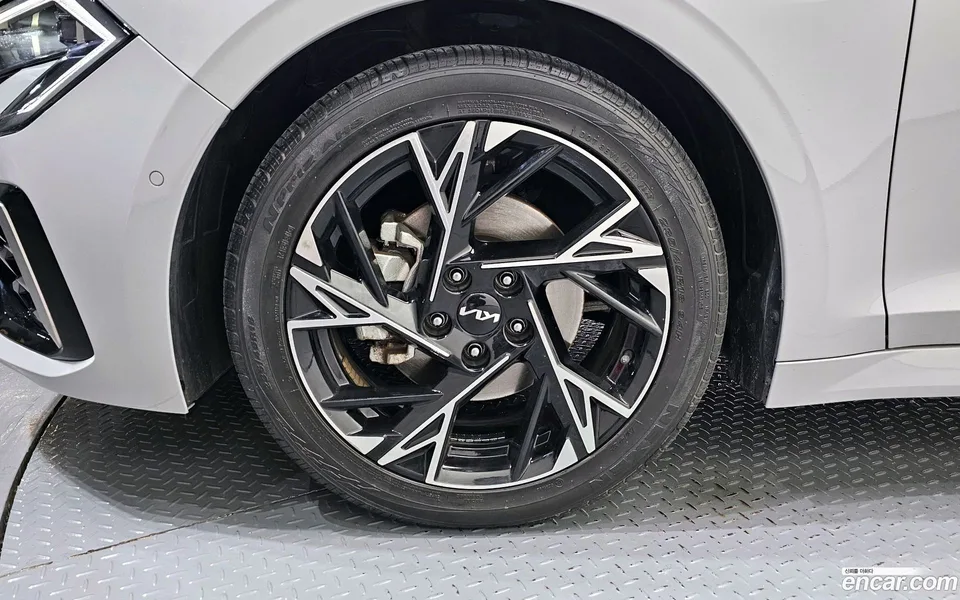 Kia K5 Hybrid 2024 — миниатюра 5