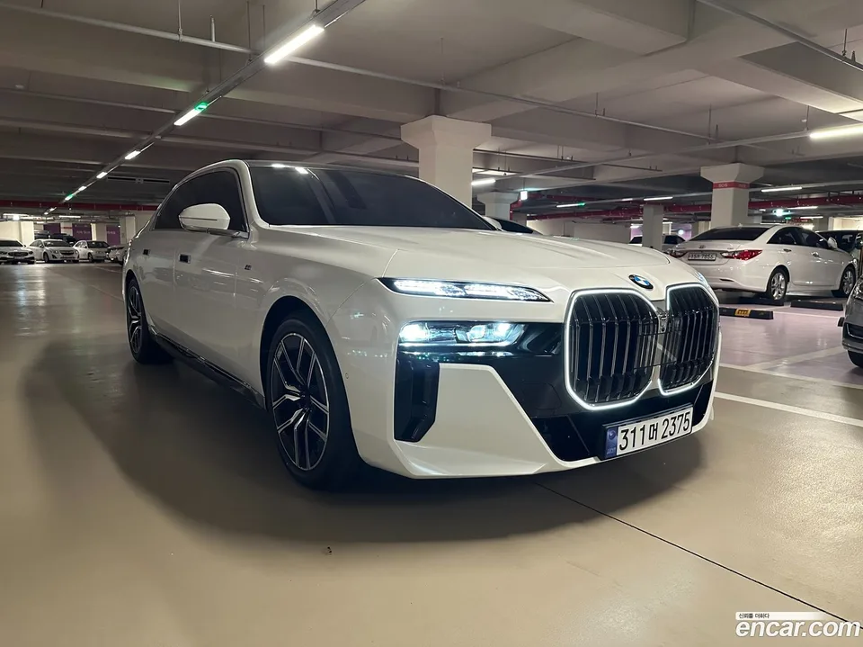 BMW 7 Series 740d xDrive M 2024 — миниатюра 2