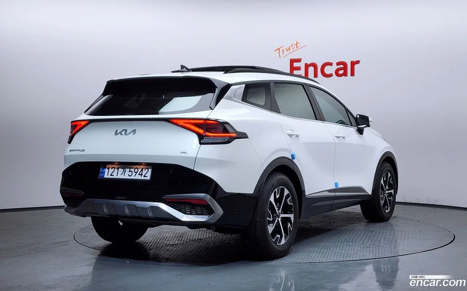 Kia Sportage Hybrid 2WD 2024 — миниатюра 2