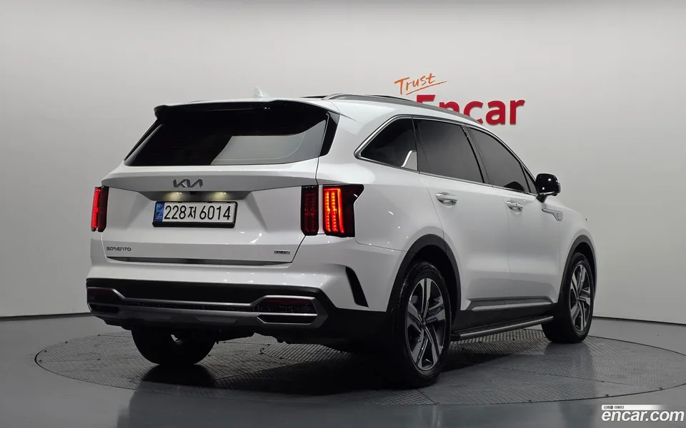 Kia Sorento HEV 1.6 2WD 2022 — миниатюра 2