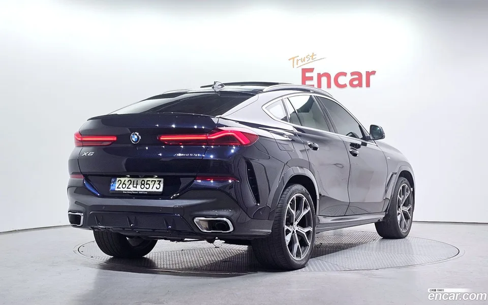 BMW X6 xDrive30d M 2023 — миниатюра 2
