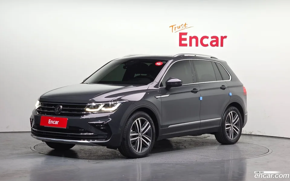 Volkswagen Tiguan 2.0 TDI 2022 — фото 1, купить с доставкой в Москву