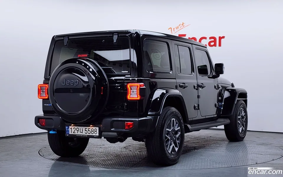Jeep Wrangler 2.0 4 4xe 2022 — миниатюра 2
