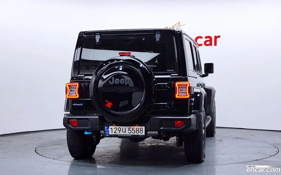 Jeep Wrangler 2.0 4 4xe 2022 — миниатюра 4