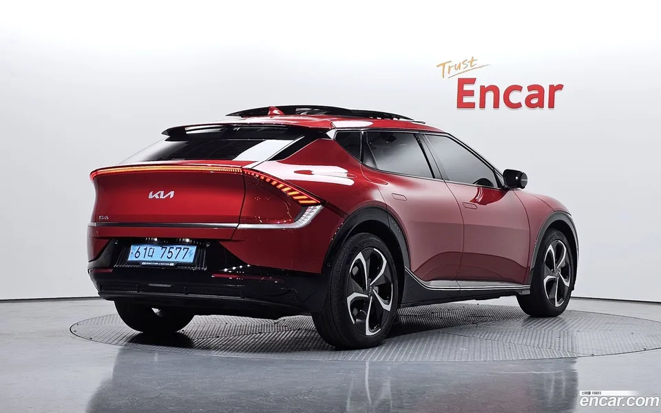 Kia EV6 2022 — миниатюра 2