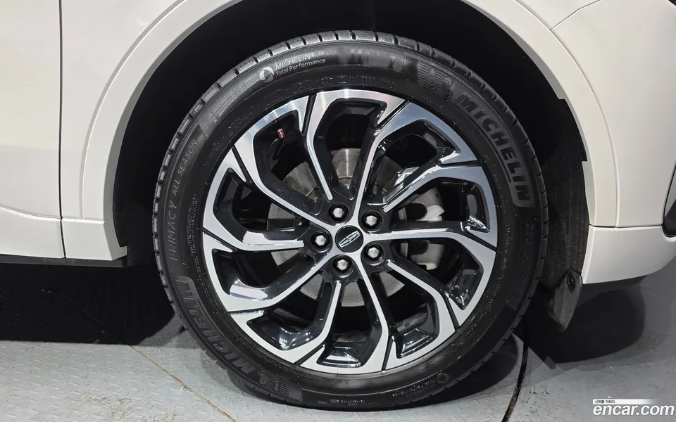 Lincoln Nautilus 2.0 AWD 2025 — миниатюра 5