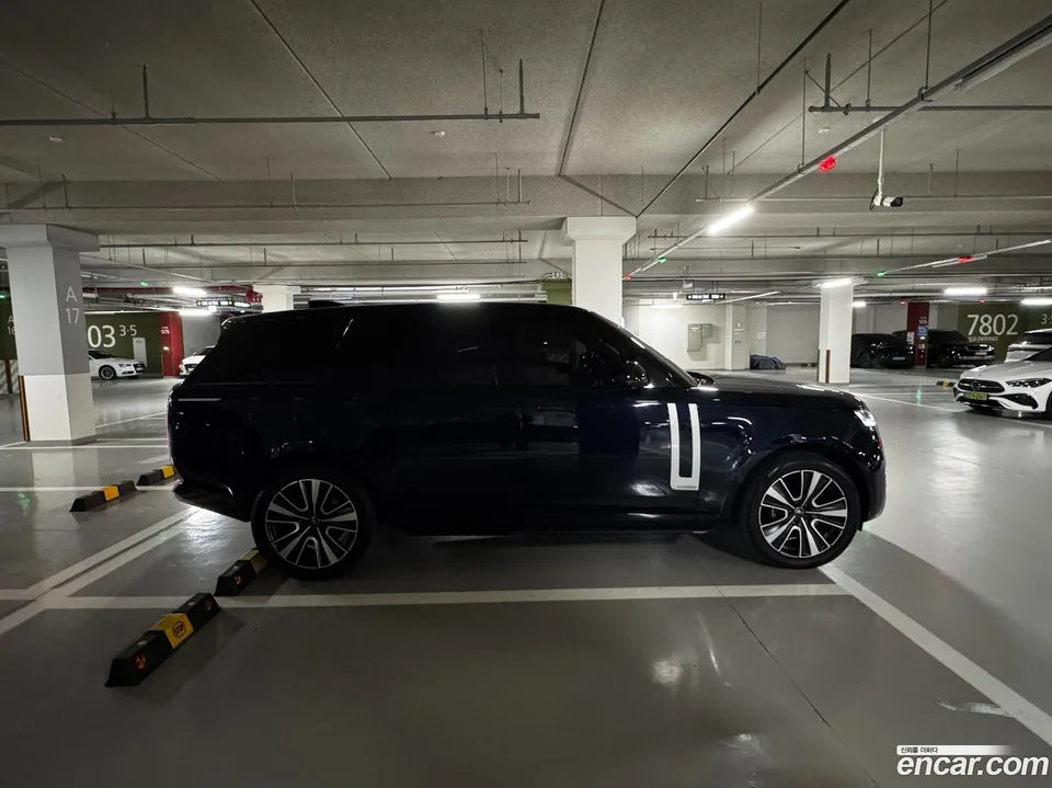 Land Rover Range Rover P530 AB LWB 2022 — миниатюра 2