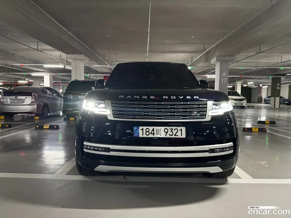 Land Rover Range Rover P530 AB LWB 2022 — миниатюра 3
