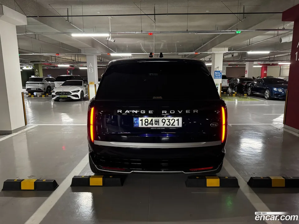 Land Rover Range Rover P530 AB LWB 2022 — миниатюра 4