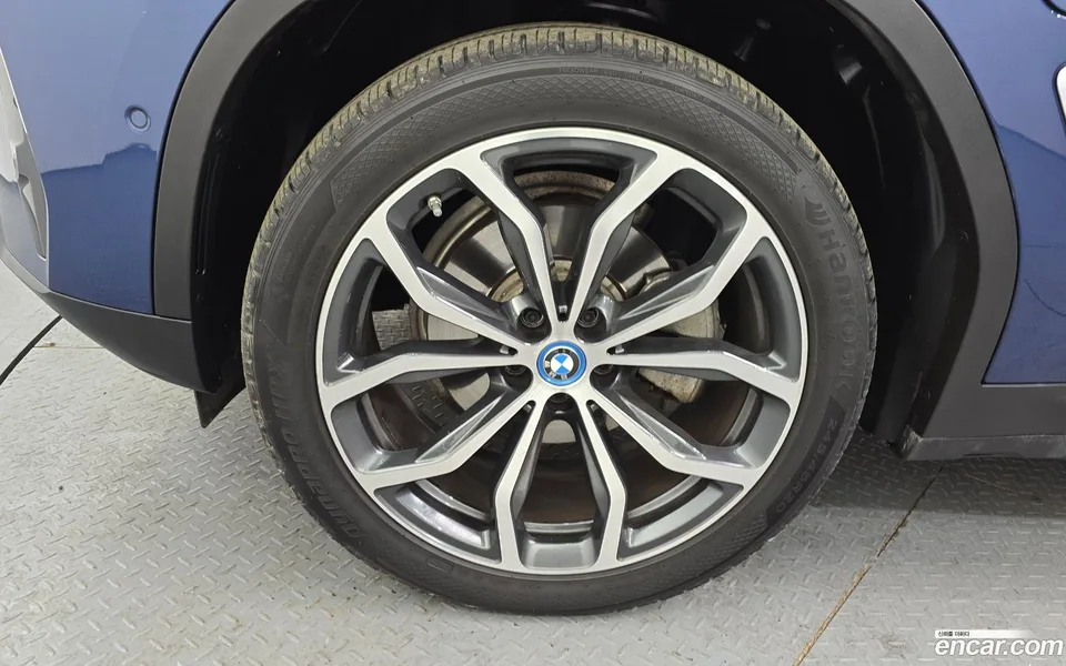 BMW X3 xDrive 30e 2022 — миниатюра 5