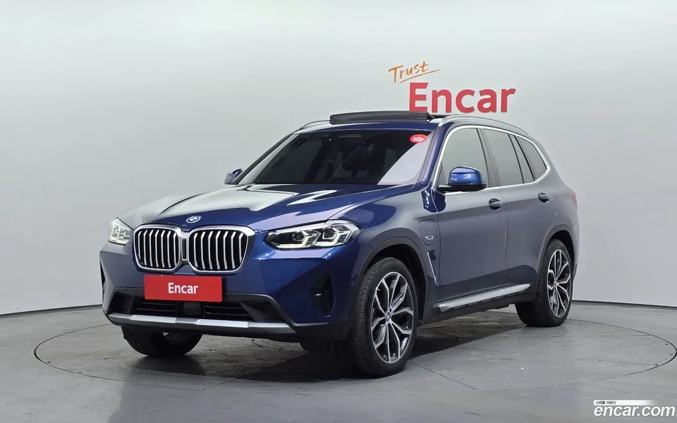 BMW X3 xDrive 30e 2022 — фото 1, купить с доставкой в Москву