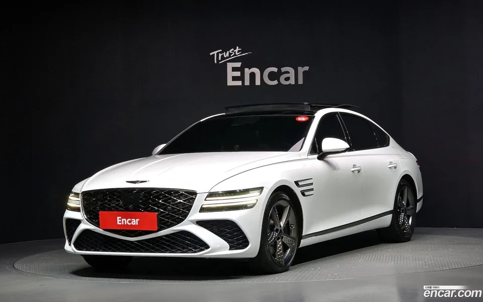 Genesis G80 2.5 2WD 2024 — фото 1, купить с доставкой в Москву