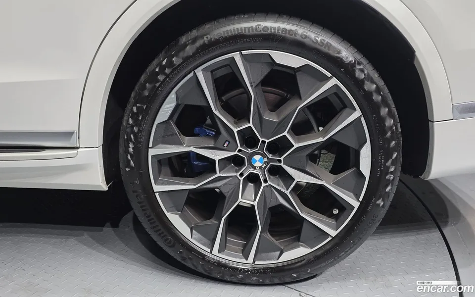BMW X7 xDrive 40i M 6 2025 — миниатюра 5