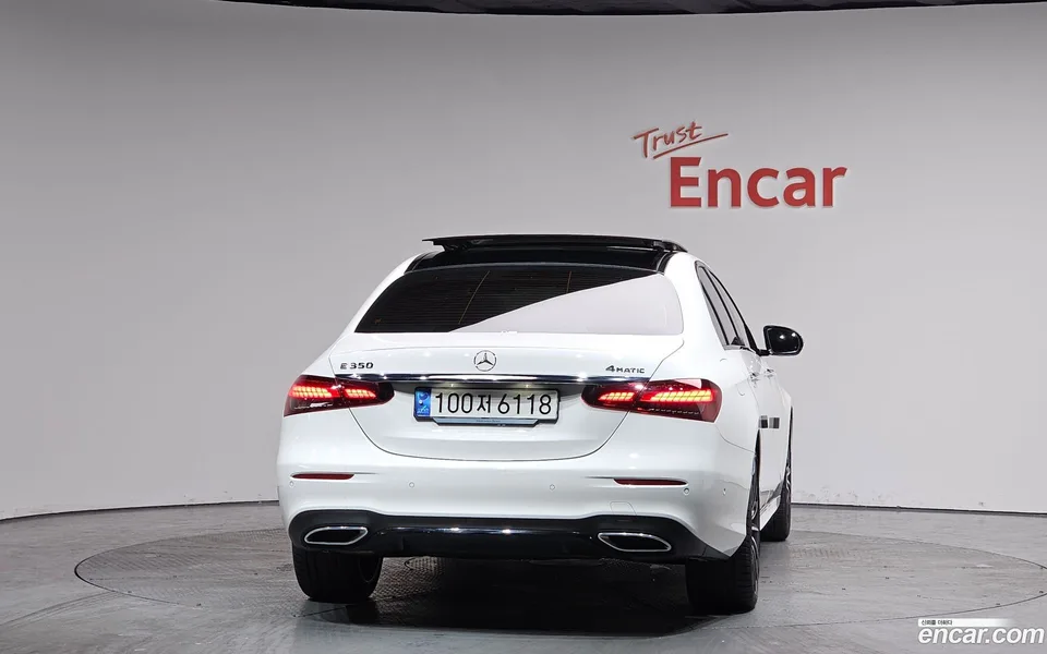 Mercedes-Benz E-Class E350 4MATIC AMG Line 2023 — миниатюра 4