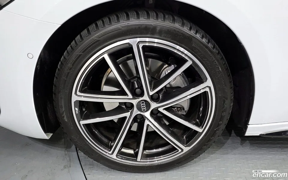 Audi A5 45 TFSI S Line 2025 — миниатюра 5