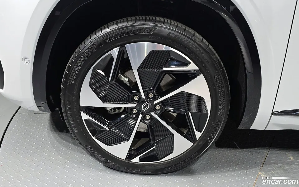 Renault Samsung Grand Koleos 1.5 E-TECH 2WD 2024 — миниатюра 5