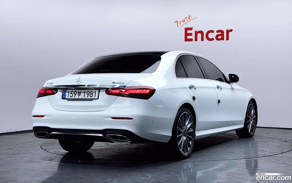 Mercedes-Benz E-Class E350 4MATIC AMG Line 2022 — миниатюра 2
