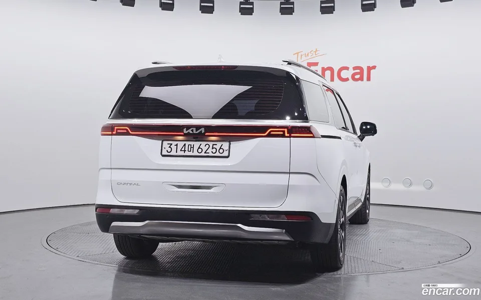 Kia Carnival 9 2022 — миниатюра 4