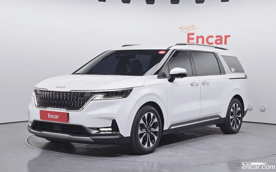 Kia Carnival 9 2022 — фото 1, купить с доставкой в Москву