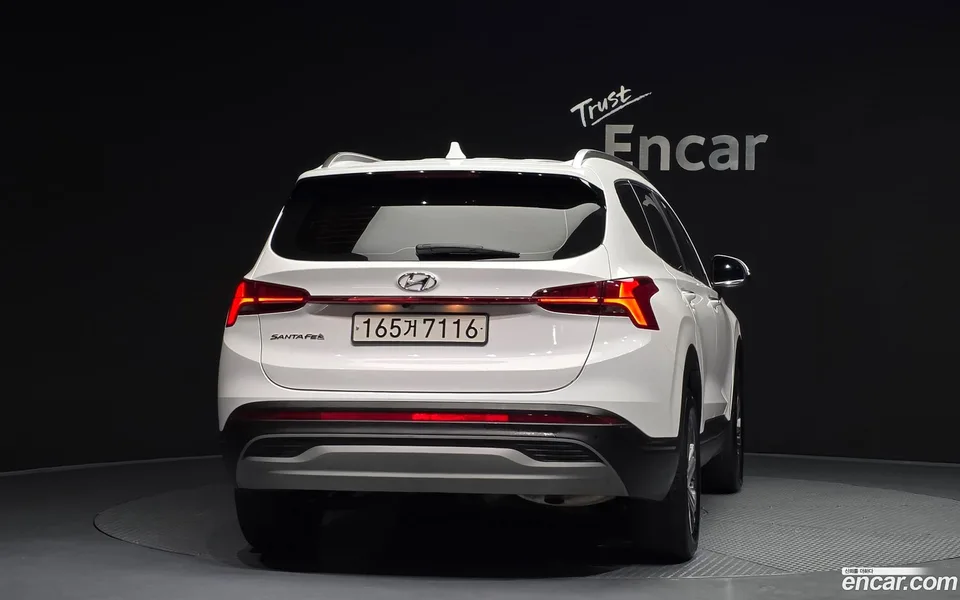 Hyundai SantaFe 2.5T 2WD 2023 — миниатюра 4