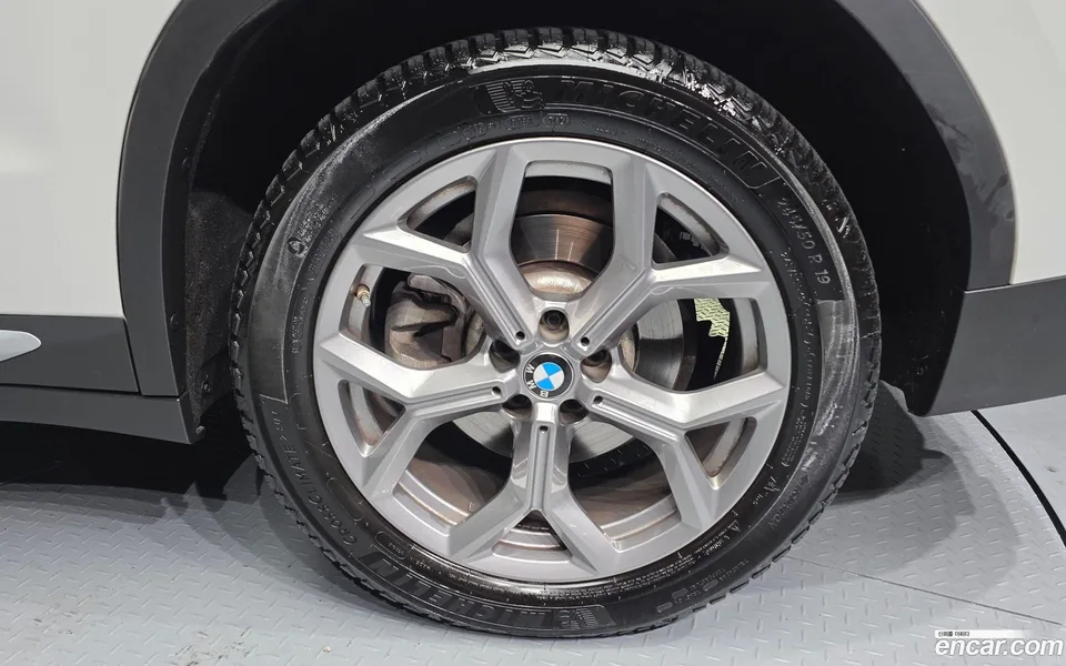 BMW X3 xDrive 20i 2022 — миниатюра 5