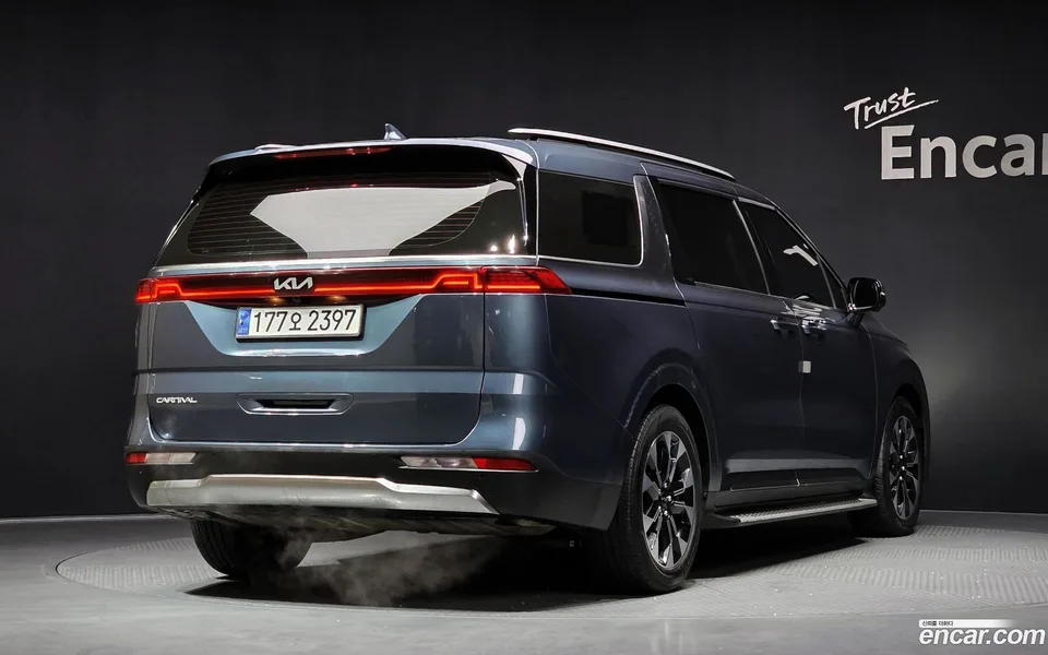 Kia Carnival 9 2023 — миниатюра 2
