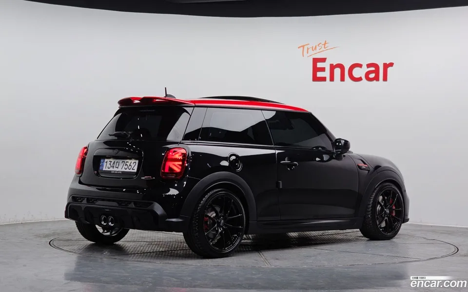 MINI Cooper S JCW 2023 — миниатюра 2