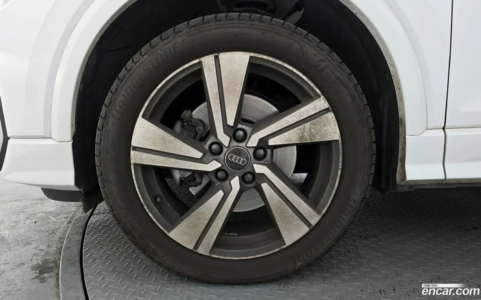 Audi Q2 35 TDI 2023 — миниатюра 5