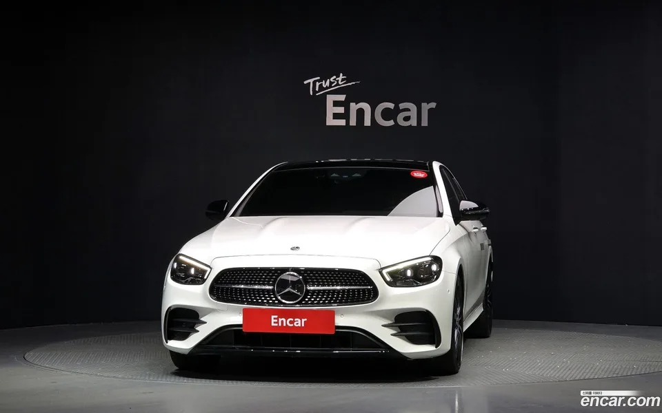 Mercedes-Benz E-Class E350 4MATIC AMG Line 2023 — миниатюра 3