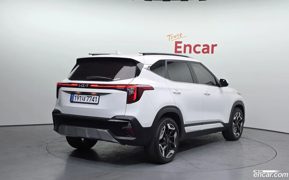 Kia Seltos 1.6 2WD 2022 — миниатюра 2
