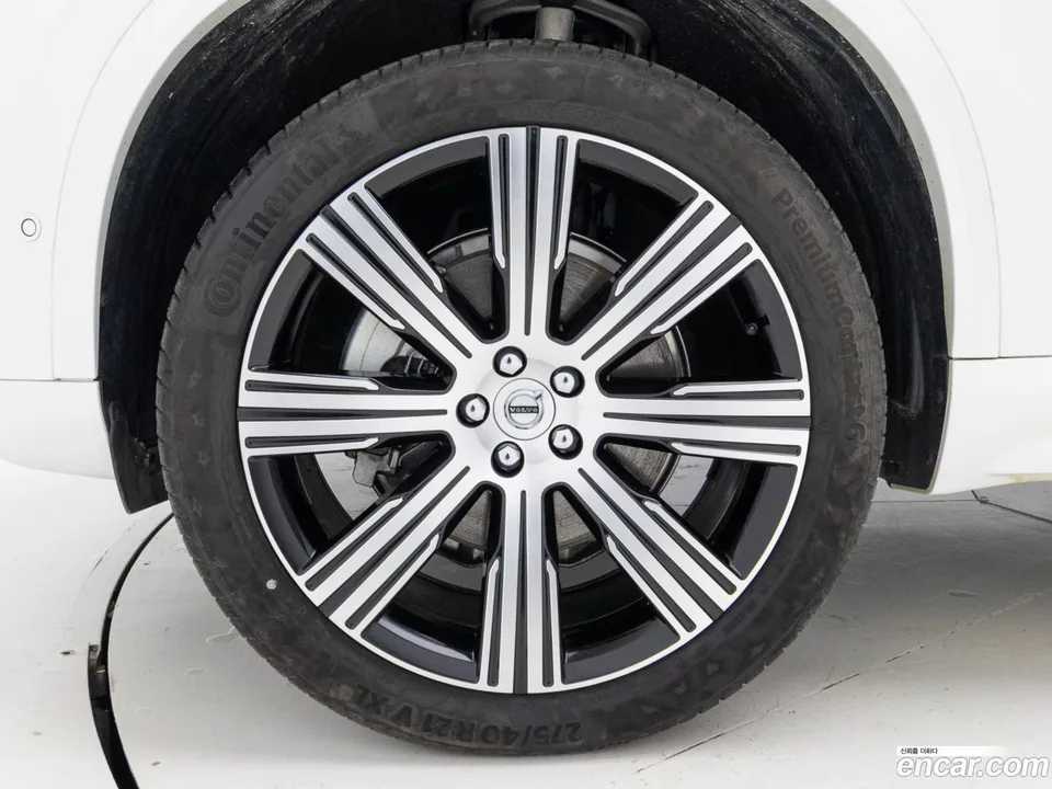 Volvo XC90 B6 2025 — миниатюра 5
