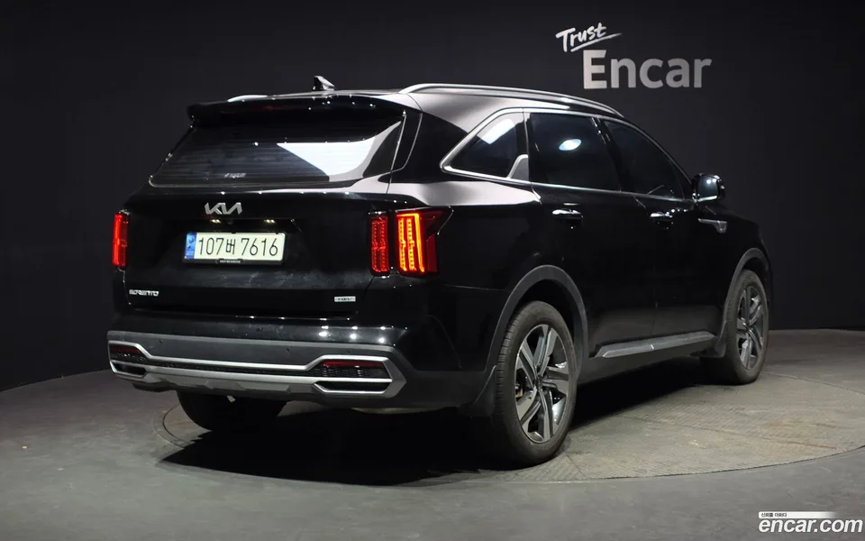 Kia Sorento HEV 1.6 2WD 2023 — миниатюра 2