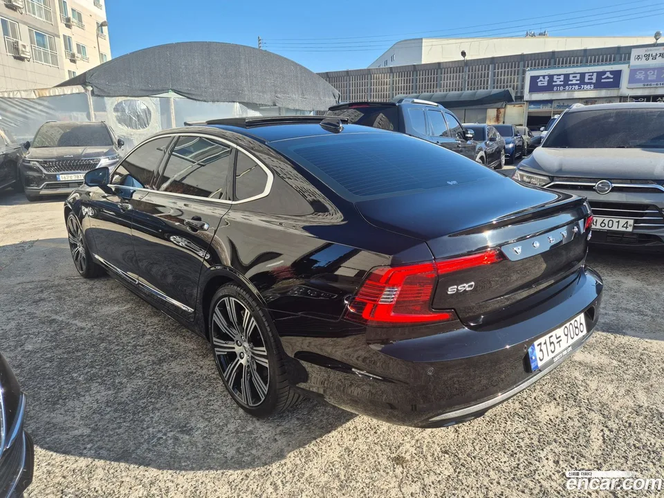 Volvo S90 B6 AWD 2023 — миниатюра 4