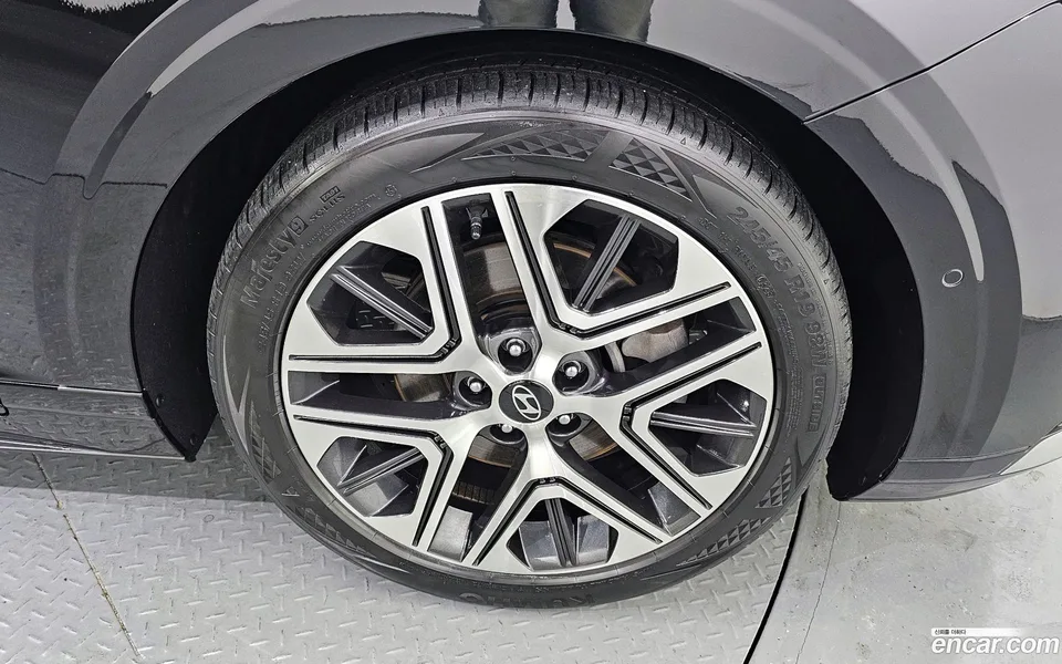 Hyundai Grandeur 2.5 2WD 2023 — миниатюра 5