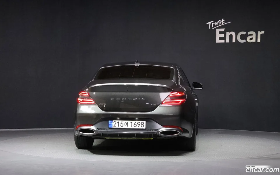 Genesis G70 2.5T 4WD 2023 — миниатюра 4