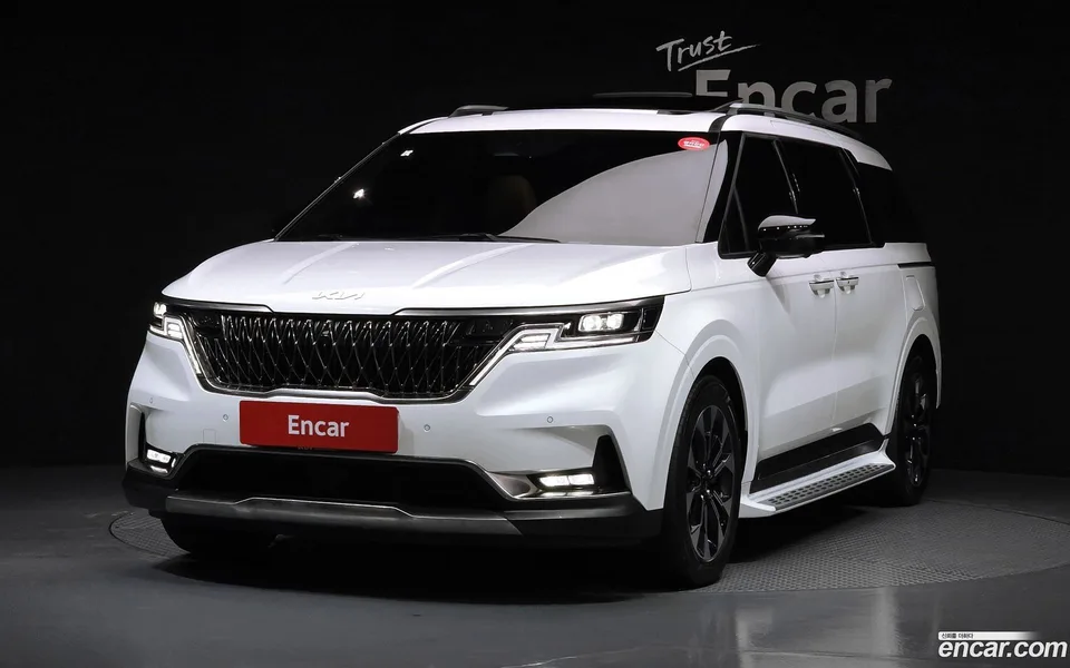 Kia Carnival 7 2022 — фото 1, купить с доставкой в Москву